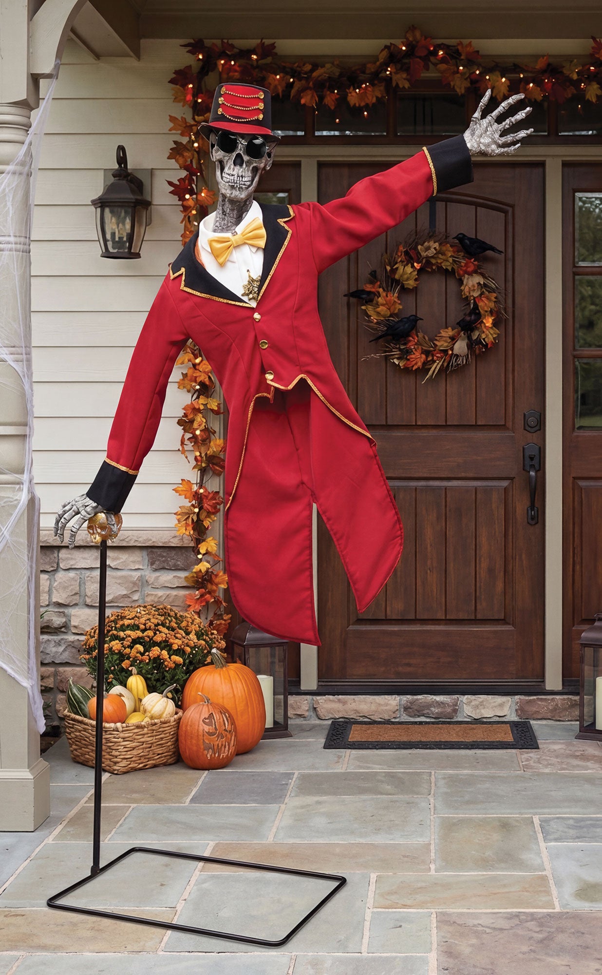 77" Illusionary Ringmaster Yard Prop