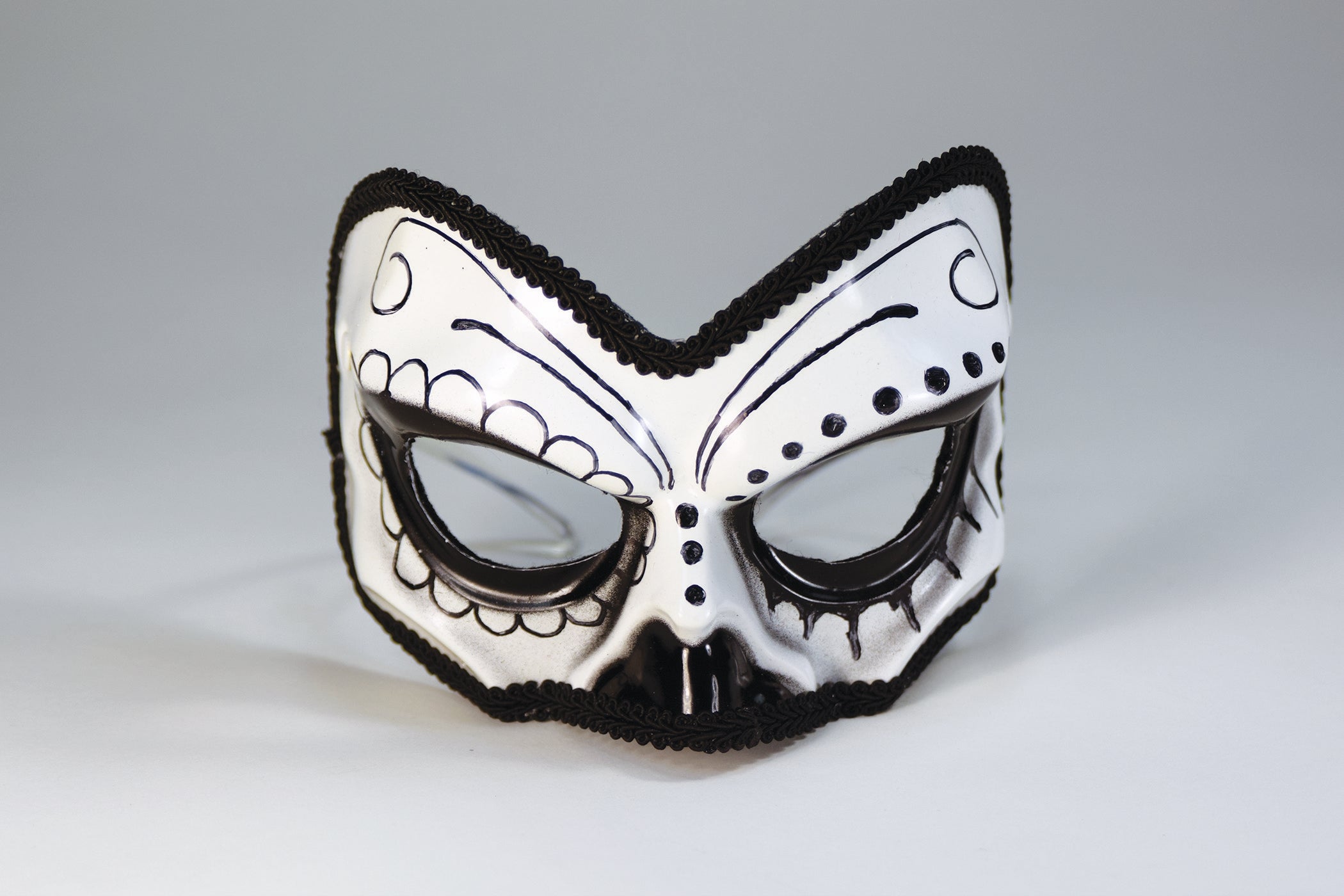 Black and White Day of the Dead Tuxedo 1/2 Skull Eye Mask